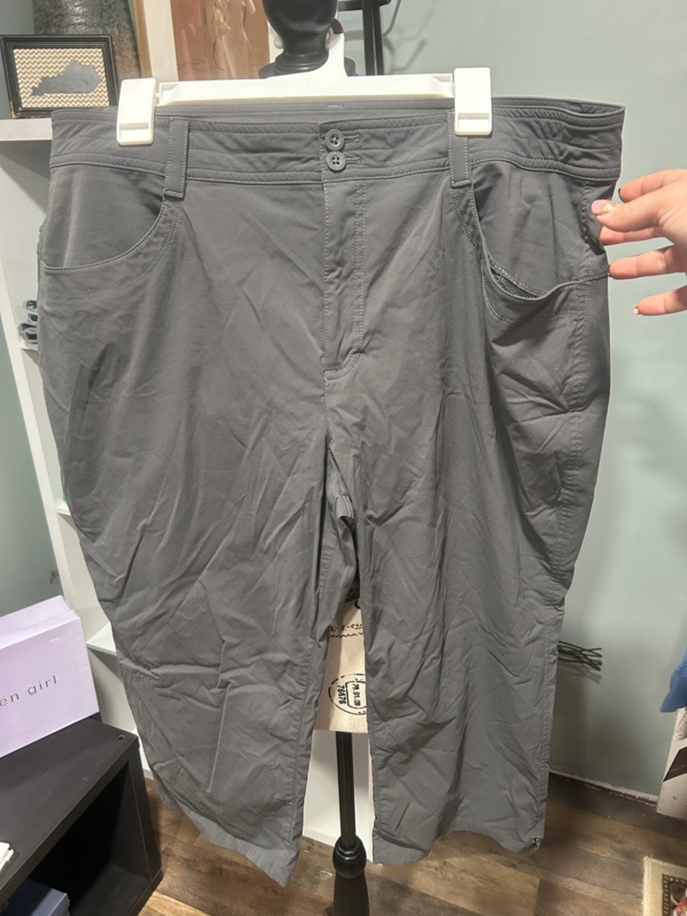 Women’s Gray Cropped Utility Pants